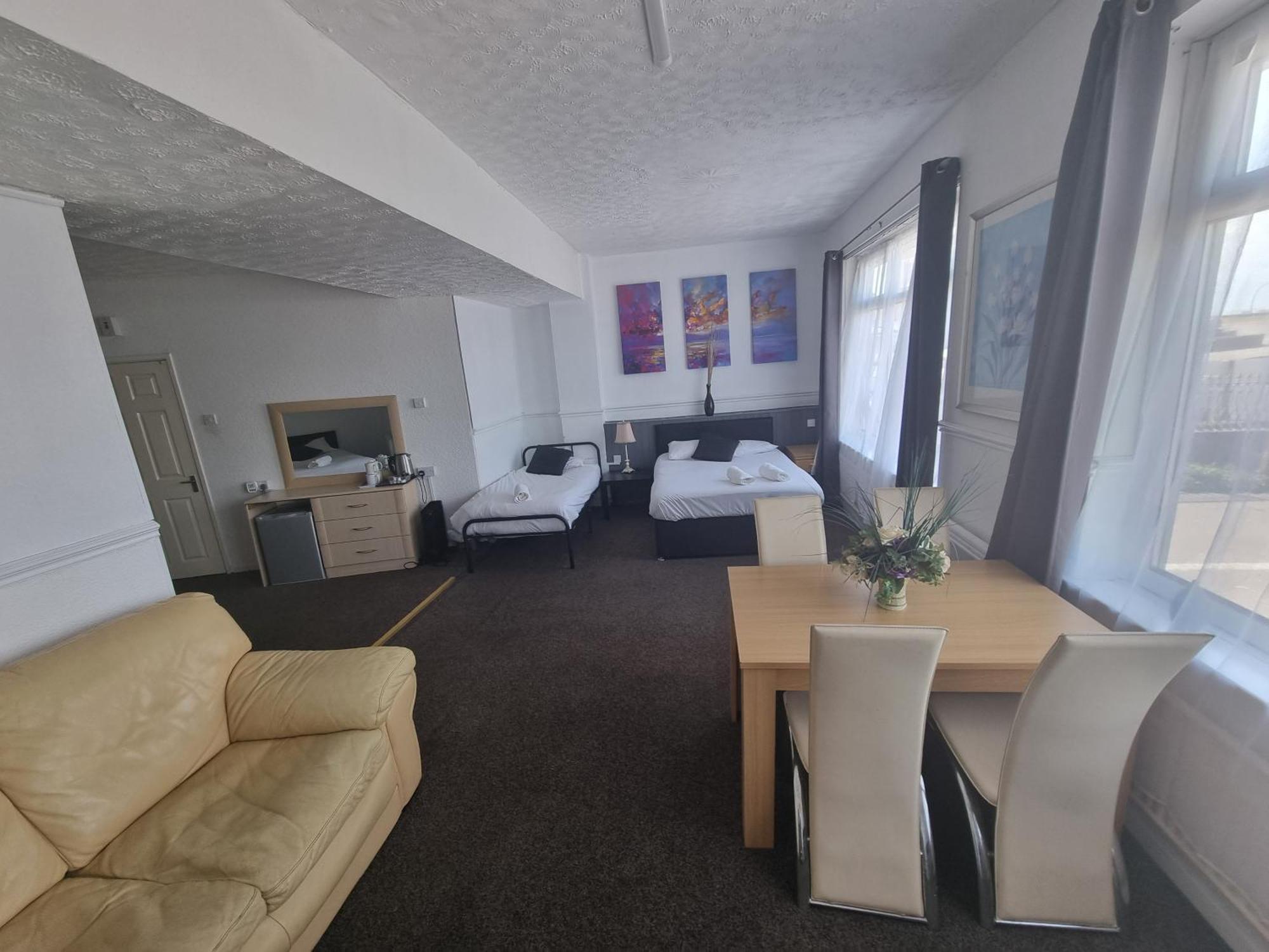 Henson Hotel Pleasure Beach Μπλάκπουλ Δωμάτιο φωτογραφία